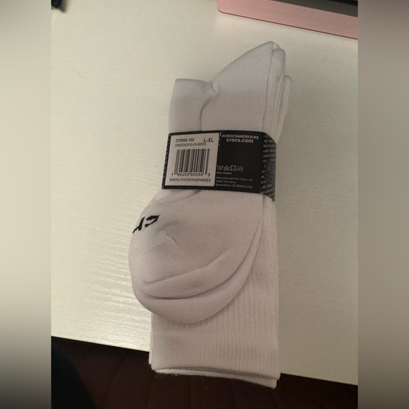 💕Crocs Socks - Picture 2 of 2
